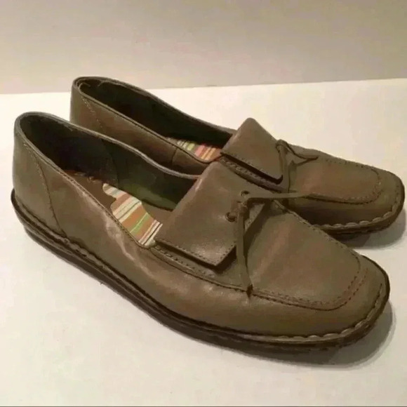 Eurostep Flats 8 Green Leather Square toe loafers - Picture 2 of 9